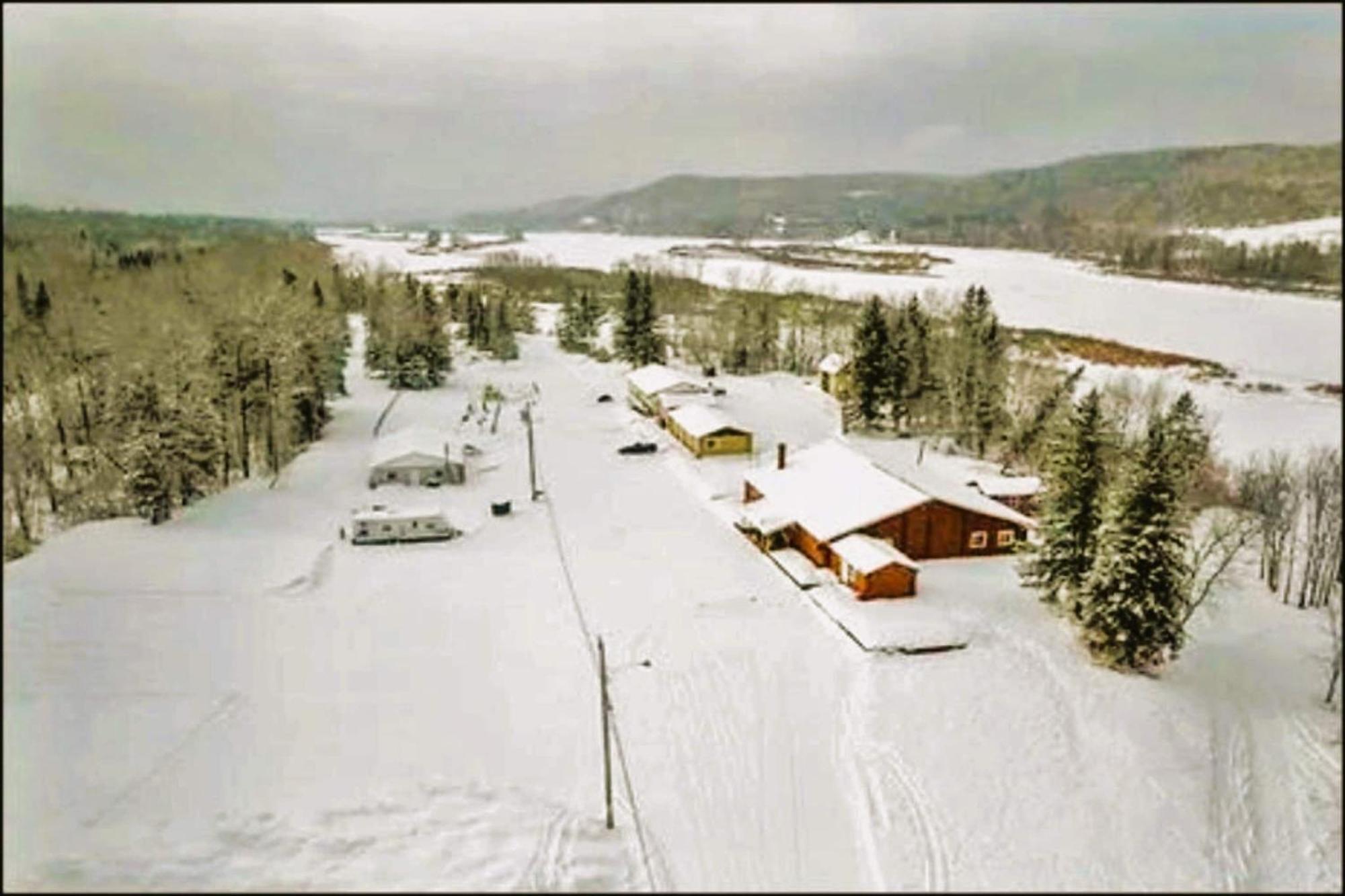 Love Hotels St John River By Oyo At Fort Kent Me Saint John Plantation Экстерьер фото