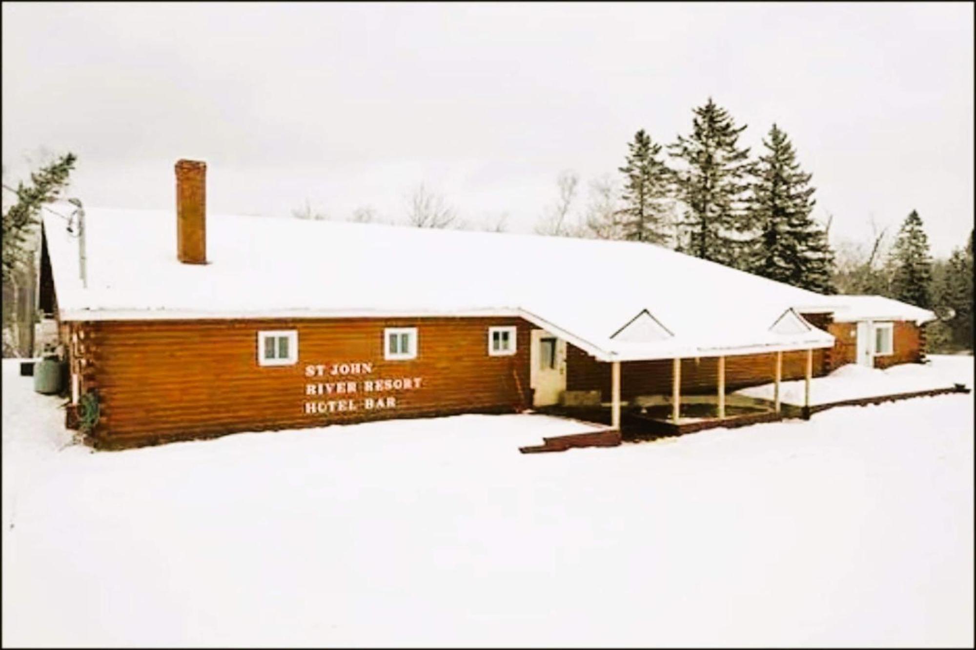 Love Hotels St John River By Oyo At Fort Kent Me Saint John Plantation Экстерьер фото